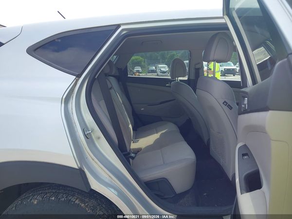 2018 HYUNDAI TUCSON SE