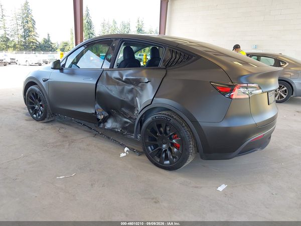 2020 TESLA MODEL Y — I3