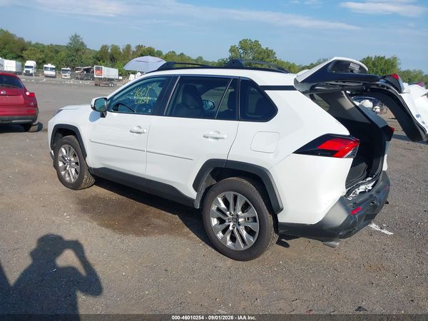 2025 TOYOTA RAV4 XLE PREMIUM — I3