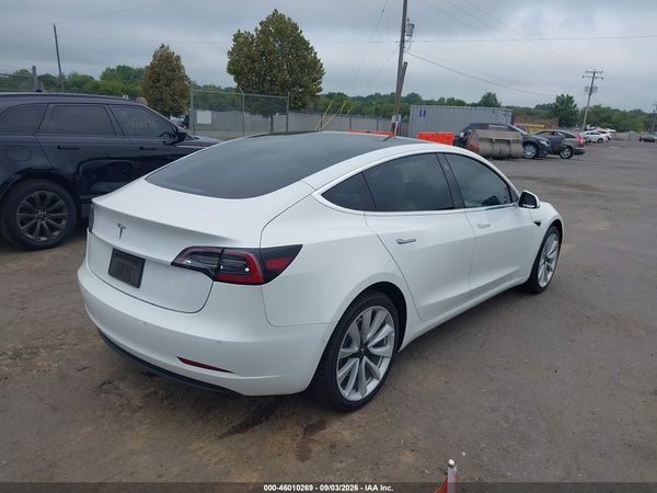 2020 TESLA MODEL 3 — I4