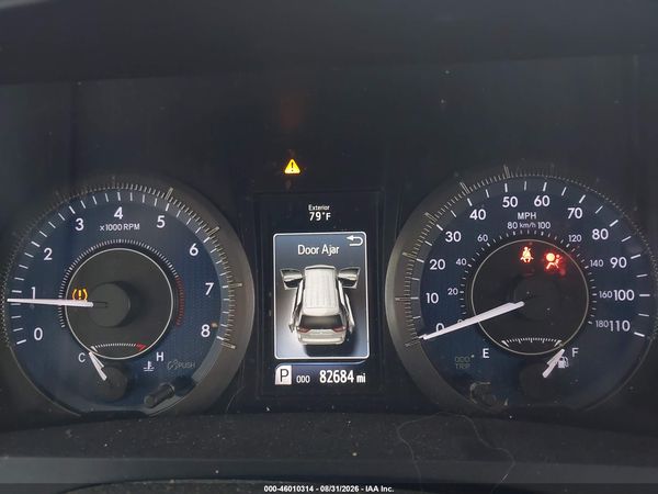 2015 TOYOTA SIENNA XLE PREMIUM 8 PASSENGER — I7