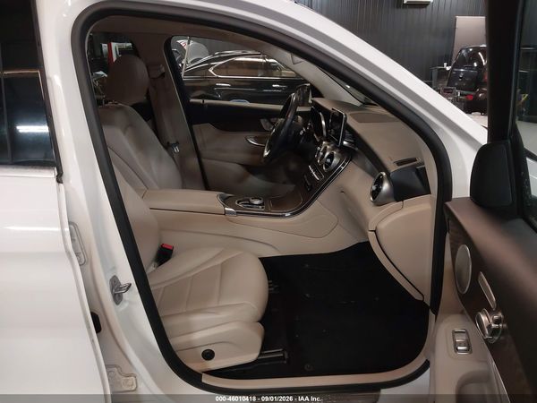 2019 MERCEDES-BENZ GLC 300 4MATIC — I5