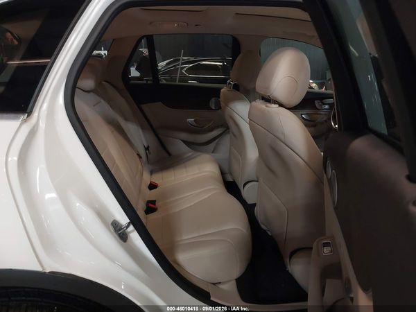 2019 MERCEDES-BENZ GLC 300 4MATIC — I8