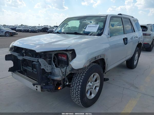 2017 TOYOTA 4RUNNER SR5 — I2