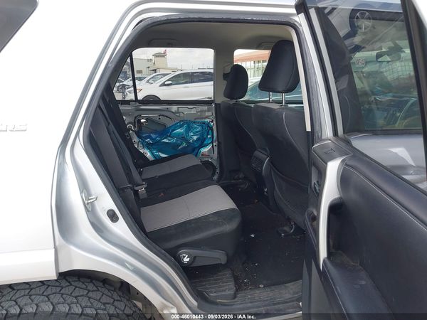 2017 TOYOTA 4RUNNER SR5 — I8