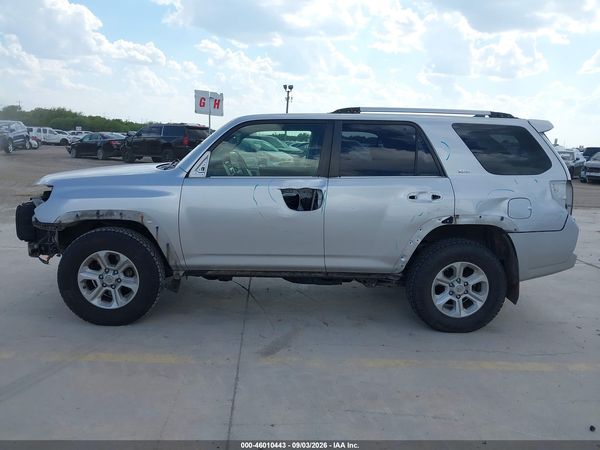 2017 TOYOTA 4RUNNER SR5 — I117