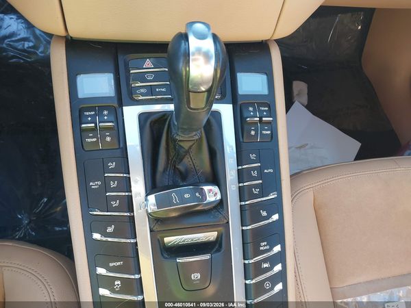 2018 PORSCHE MACAN — I11