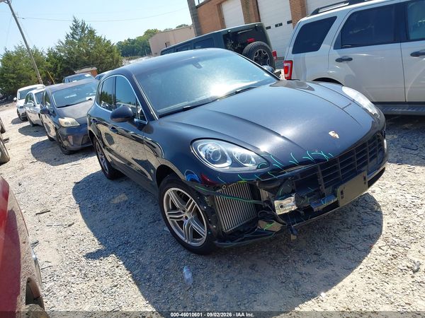 2016 PORSCHE MACAN S