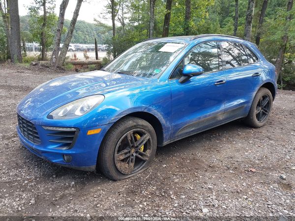 2018 PORSCHE MACAN — I2