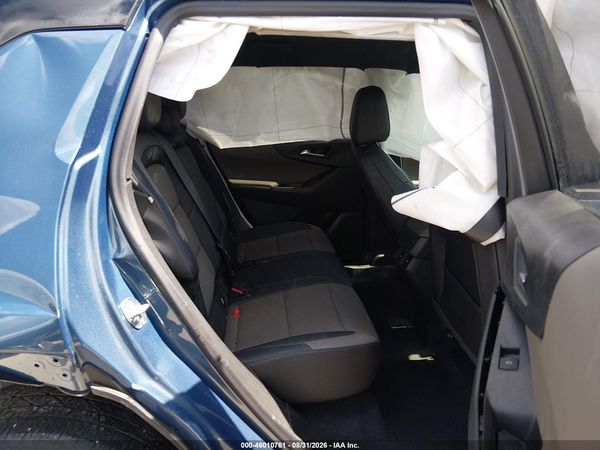 2025 CHEVROLET EQUINOX FWD LT — I8