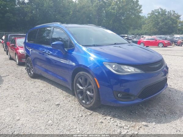 2020 CHRYSLER PACIFICA TOURING — I1
