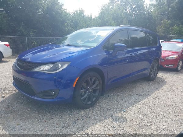 2020 CHRYSLER PACIFICA — I2
