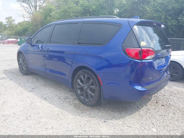 2020 CHRYSLER PACIFICA TOURING — I3