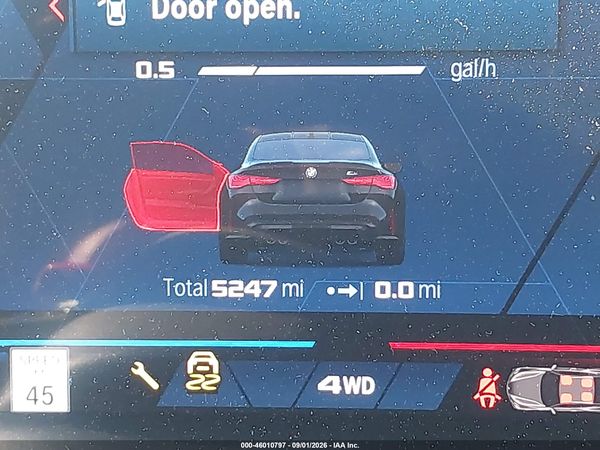 2025 BMW M4 COMPETITION XDRIVE — I7