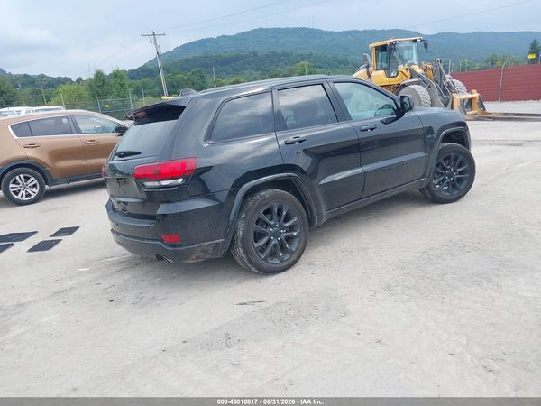 2022 JEEP GRAND CHEROKEE WK LAREDO X 4X4 — I4