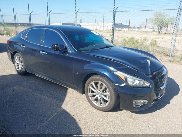 2017 INFINITI Q70 3.7 — I1