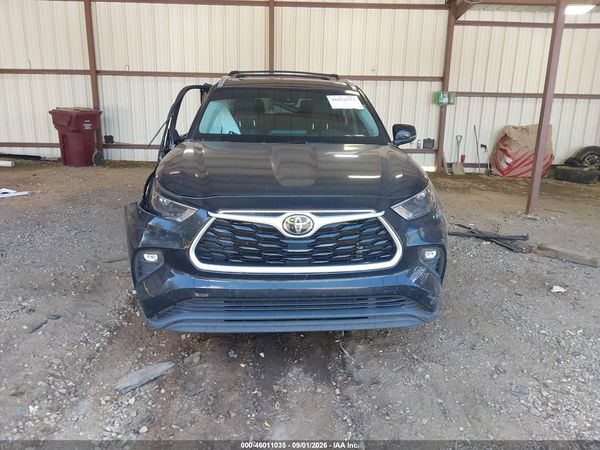 2022 TOYOTA HIGHLANDER XLE — I115