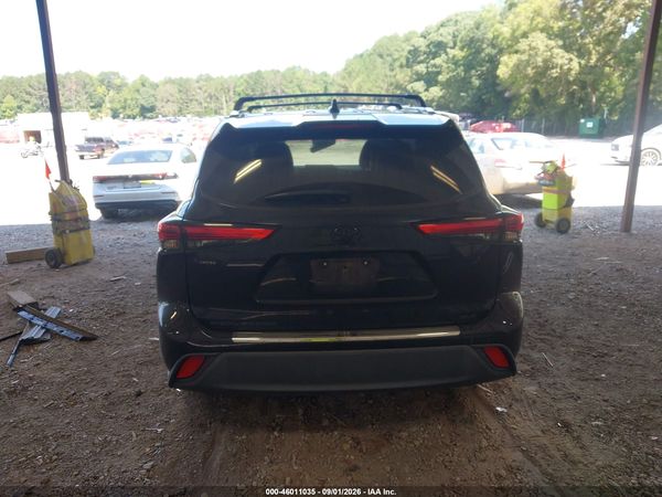 2022 TOYOTA HIGHLANDER XLE — I119
