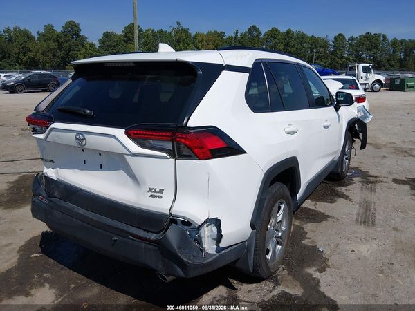 2024 TOYOTA RAV4 XLE — I4