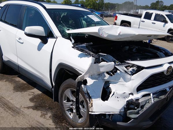 2024 TOYOTA RAV4 XLE — I6