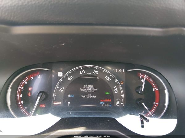2024 TOYOTA RAV4 XLE — I7