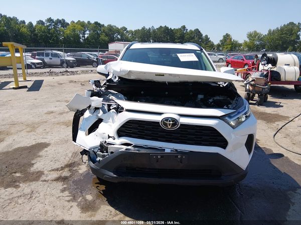2024 TOYOTA RAV4 XLE — I115