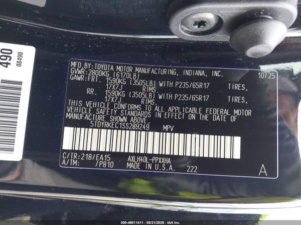 2025 TOYOTA SIENNA XLE — I9