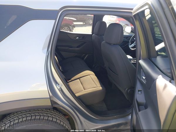 2025 CHEVROLET EQUINOX FWD LT — I8