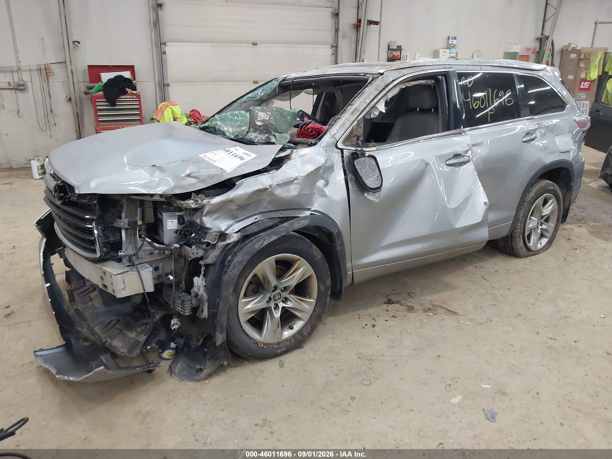 2016 TOYOTA HIGHLANDER LIMITED V6 — I2