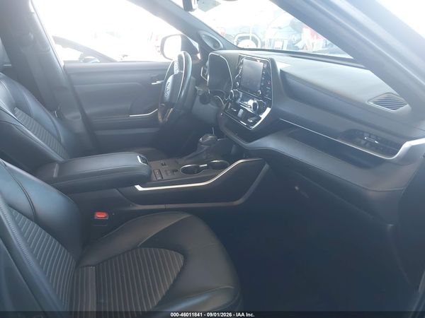 2022 TOYOTA HIGHLANDER XSE — I5