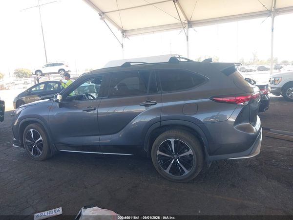 2022 TOYOTA HIGHLANDER XSE — I117