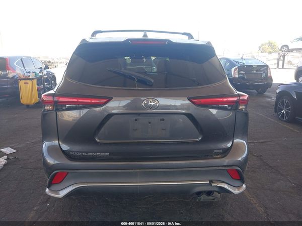 2022 TOYOTA HIGHLANDER XSE — I119