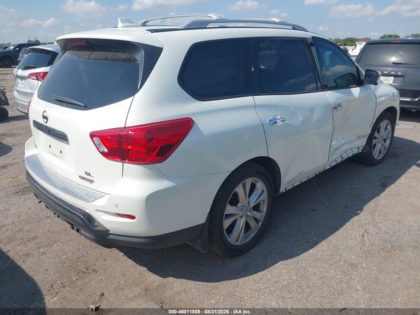 2019 NISSAN PATHFINDER SL