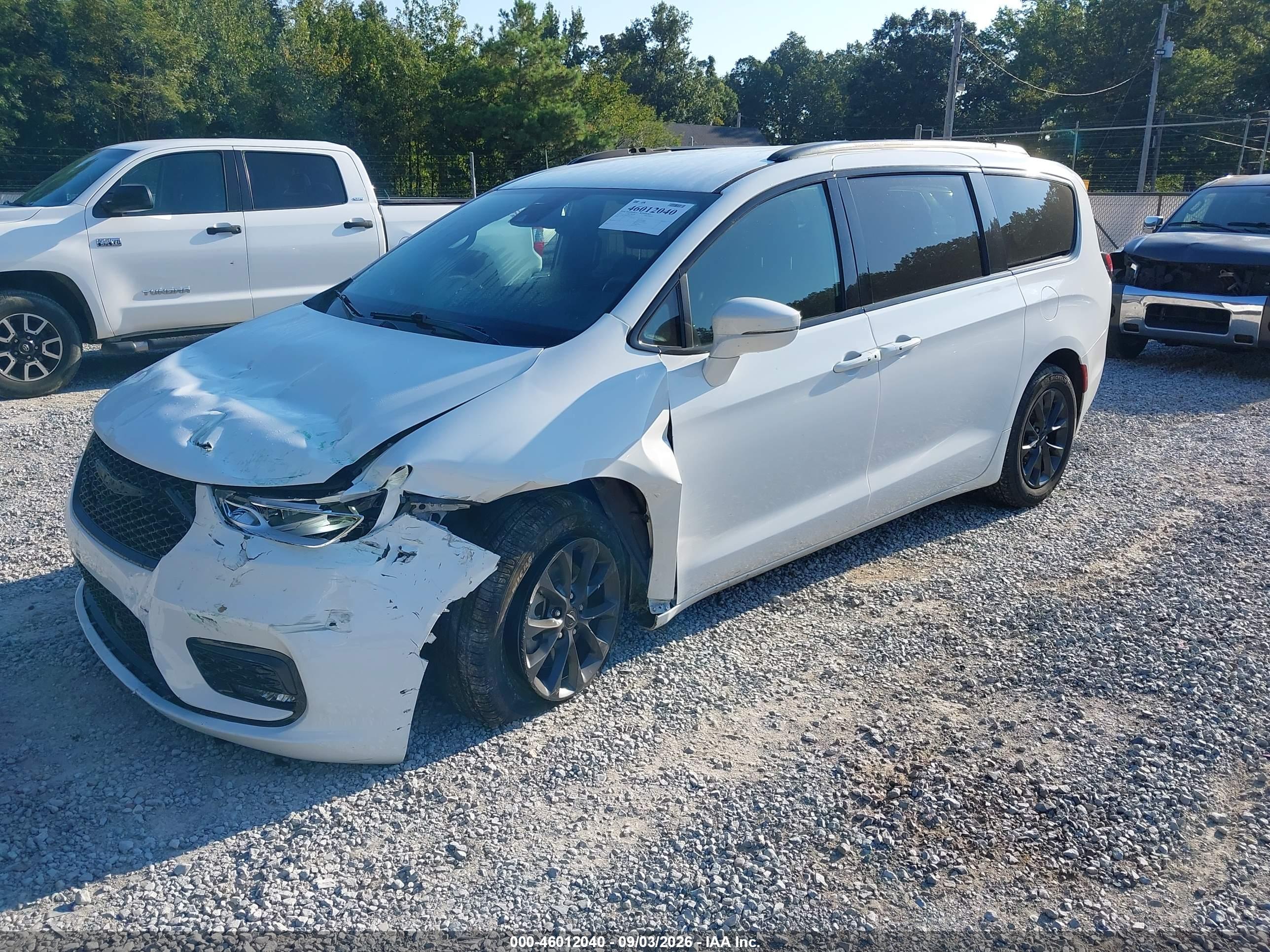 2021 CHRYSLER PACIFICA TOURING L — I2
