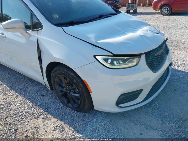 2021 CHRYSLER PACIFICA TOURING L — I155