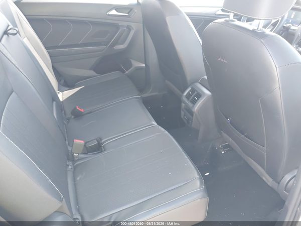 2022 VOLKSWAGEN TIGUAN 2.0T SE — I8