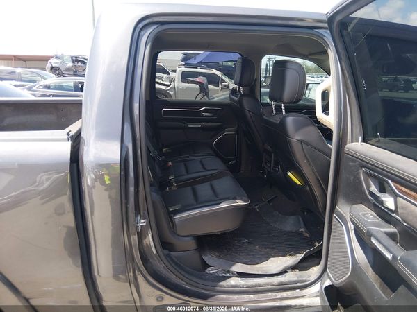 2019 RAM 1500 LARAMIE  4X4 5'7 BOX