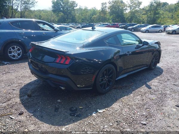 2025 FORD MUSTANG — I4