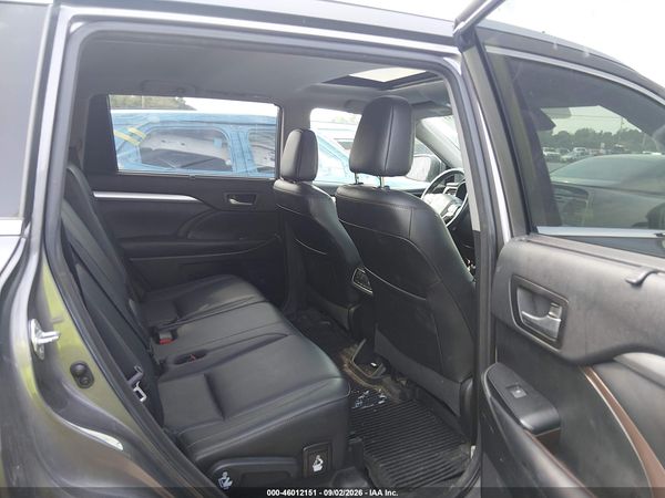 2018 TOYOTA HIGHLANDER XLE — I8