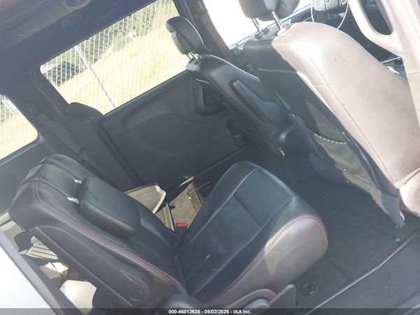 2019 DODGE GRAND CARAVAN GT — I8