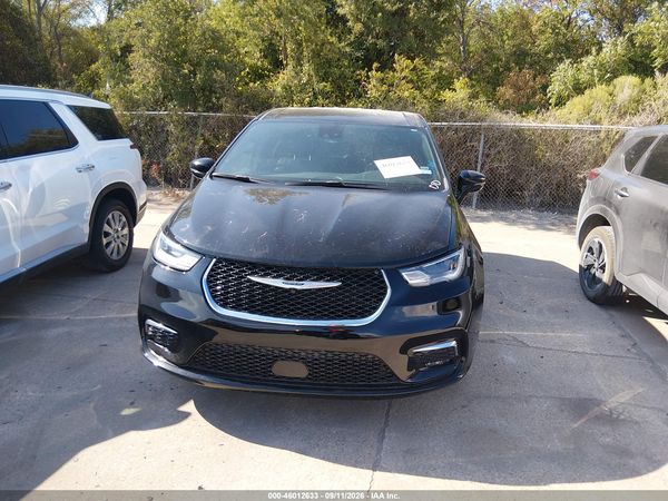 2025 CHRYSLER PACIFICA SELECT — I115