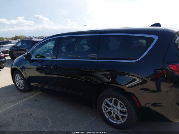 2025 CHRYSLER PACIFICA SELECT — I117
