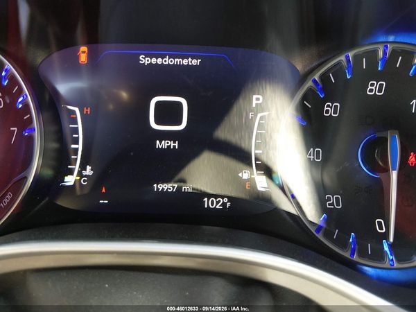 2025 CHRYSLER PACIFICA SELECT — I118