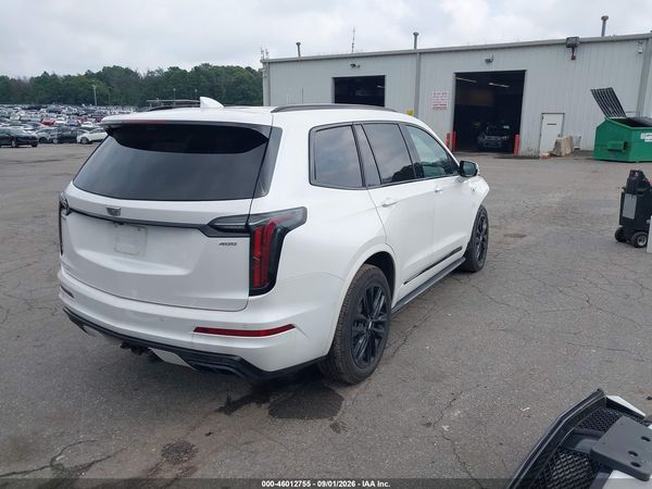 2021 CADILLAC XT6 — I4