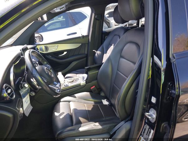 2019 MERCEDES-BENZ GLC 300 GLC300 — I153