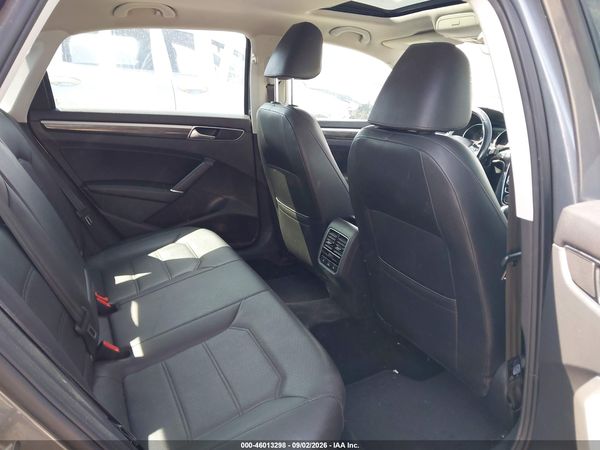 2018 VOLKSWAGEN PASSAT 2.0T SE — I8