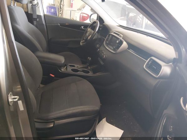 2017 KIA SORENTO 2.4L LX — I5