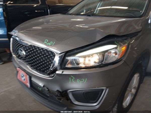 2017 KIA SORENTO 2.4L LX — I6