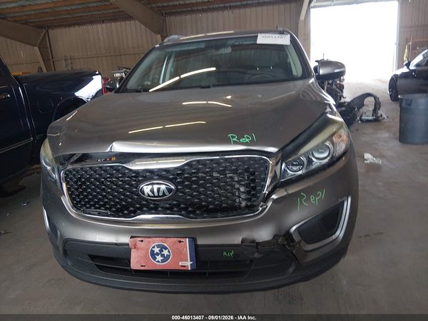 2017 KIA SORENTO 2.4L LX — I115