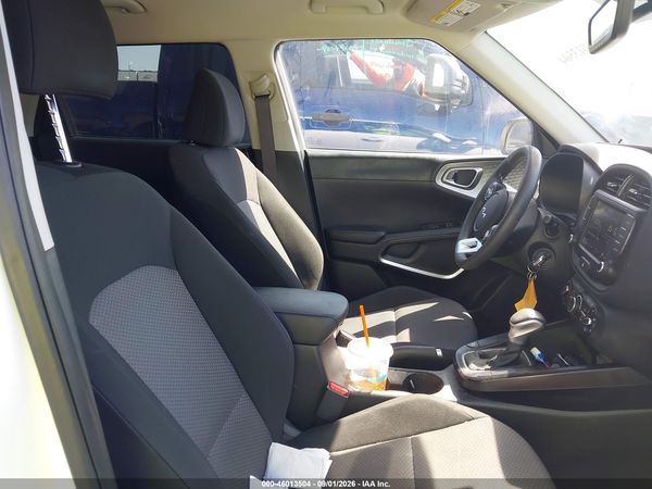2025 KIA SOUL LX — I5